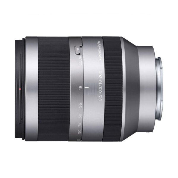 Sony E 18-200mm f/3.5-6.3 OSS