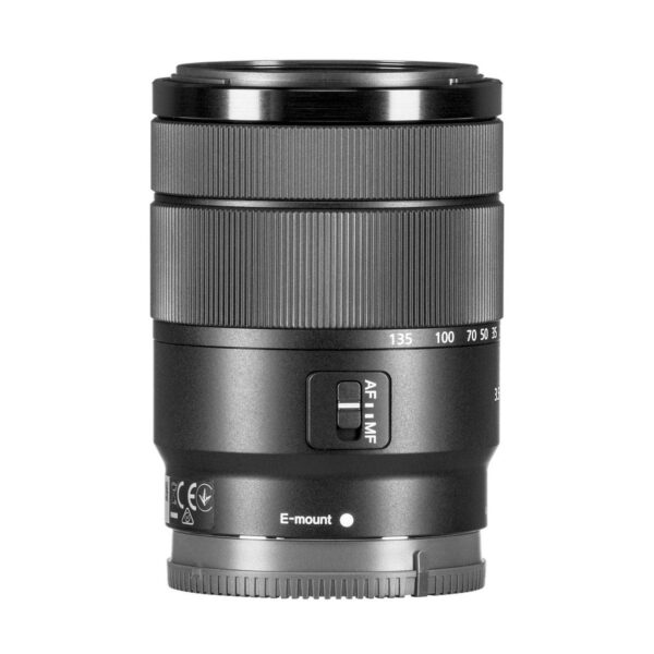 Sony E 18-135mm f/3.5-5.6 OSS