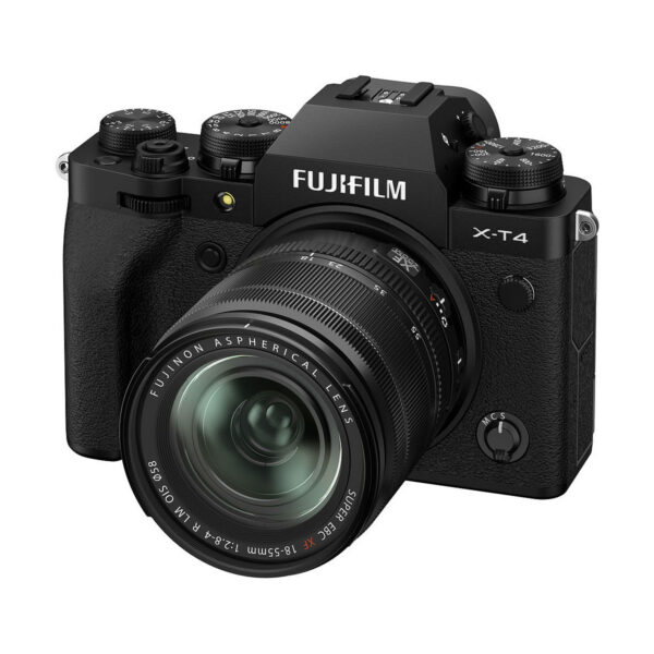 Fujifilm X-T4 black + Fujinon 18-55mm