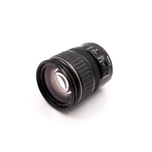 Canon EF 28-135mm f/3.5-5.6 IS – Käytetty Canon EF 28-135mm f/3.5-5.6 IS – Käytetty
