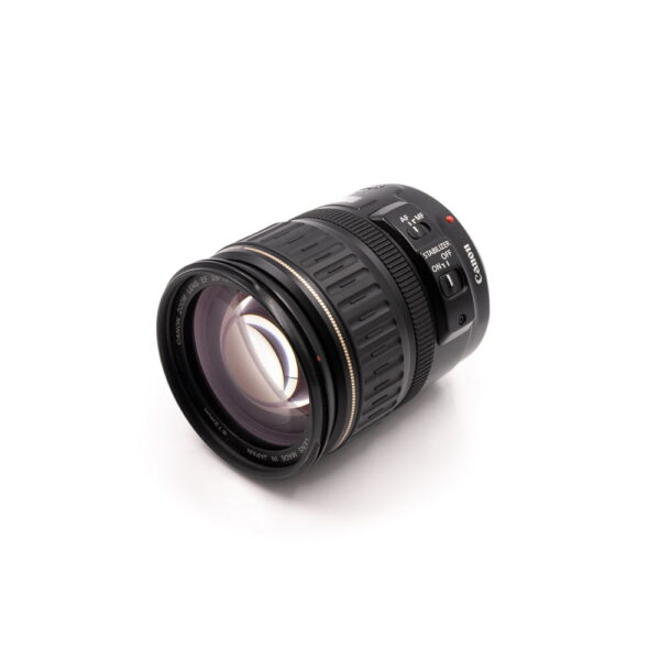 Canon EF 28-135mm f/3.5-5.6 IS – Käytetty Canon EF 28-135mm f/3.5-5.6 IS – Käytetty