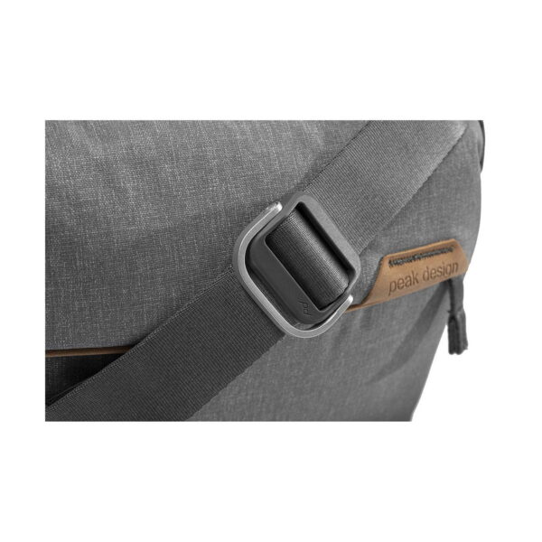 Peak Design Everyday Sling v2 3L Harmaa