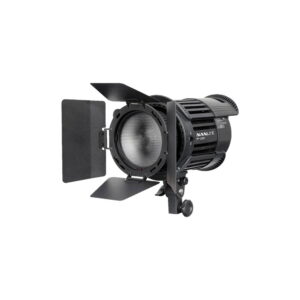 Nanlite CN-18X fresnel lens + barndoors for P100/P200