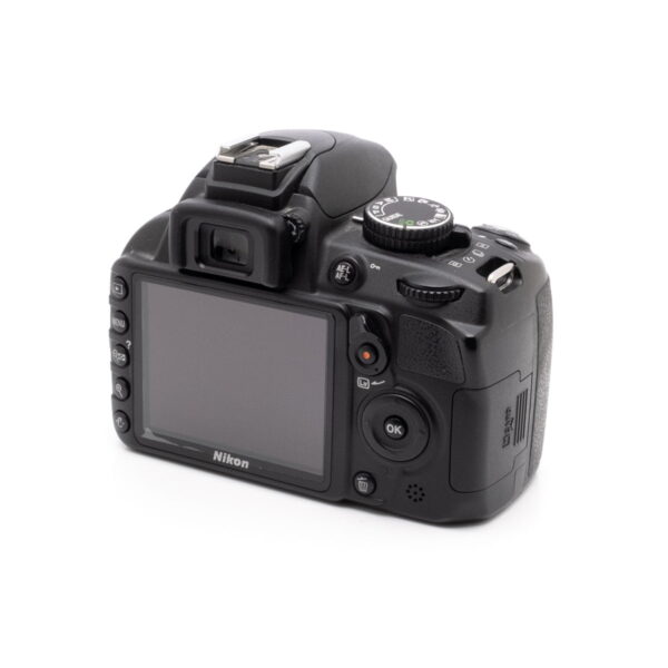 nikon d3100 2