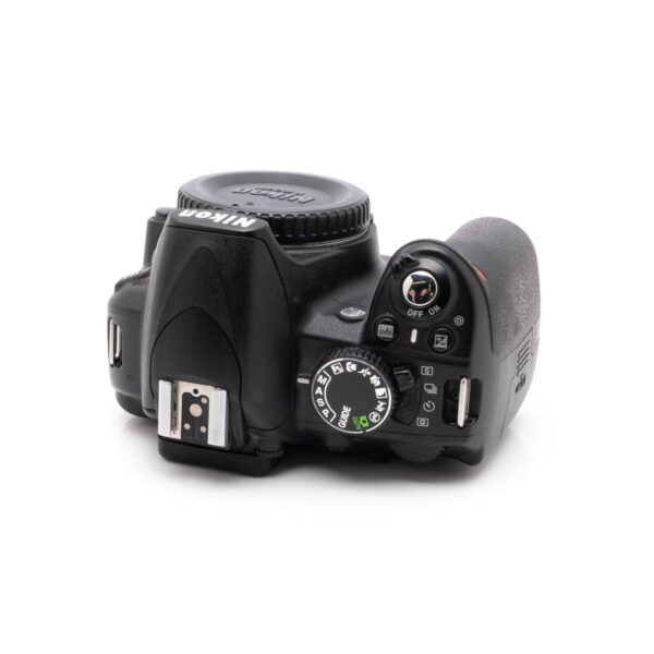 nikon d3100 3