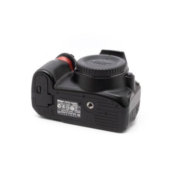 nikon d3100 4