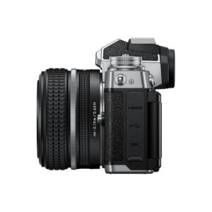 Nikon Z fc + Nikkor Z 28mm f/2.8 SE