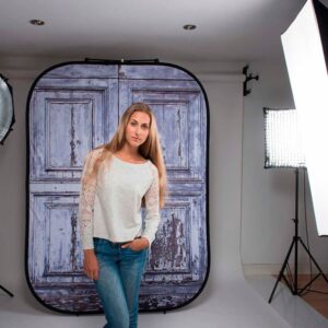 Lastolite Urban Collapsible Background 1.5 x 2.1m Shutter/Distressed Door