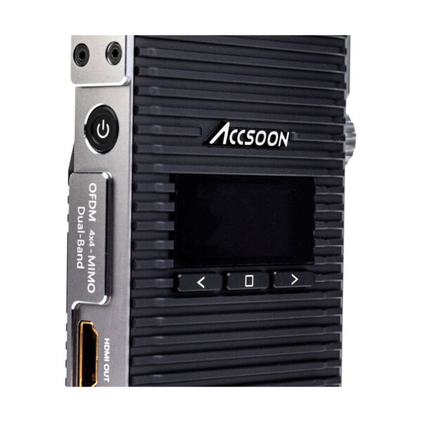Lähikuva Accsoon CineEye 2 PRO 2.4 & 5GHz WiFi Transmitter HDMI -lähettimestä, jossa näkyy sen uurrettu rakenne, näyttö, navigointi- ja virtapainikkeet sekä merkityt portit, kuten HDMI OUT ja OFDM 4x4 MIMO Dual-Band.