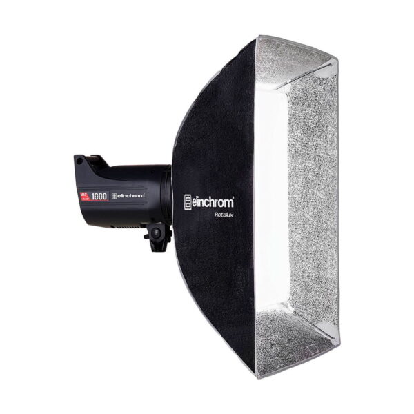 Elinchrom Rotalux Squarebox 70cm on musta studiostroboskooppivalaisin, jossa on suorakulmainen hopeinen heijastin softbox, joka on suunniteltu ammattimaiseen valokuvaukseen.