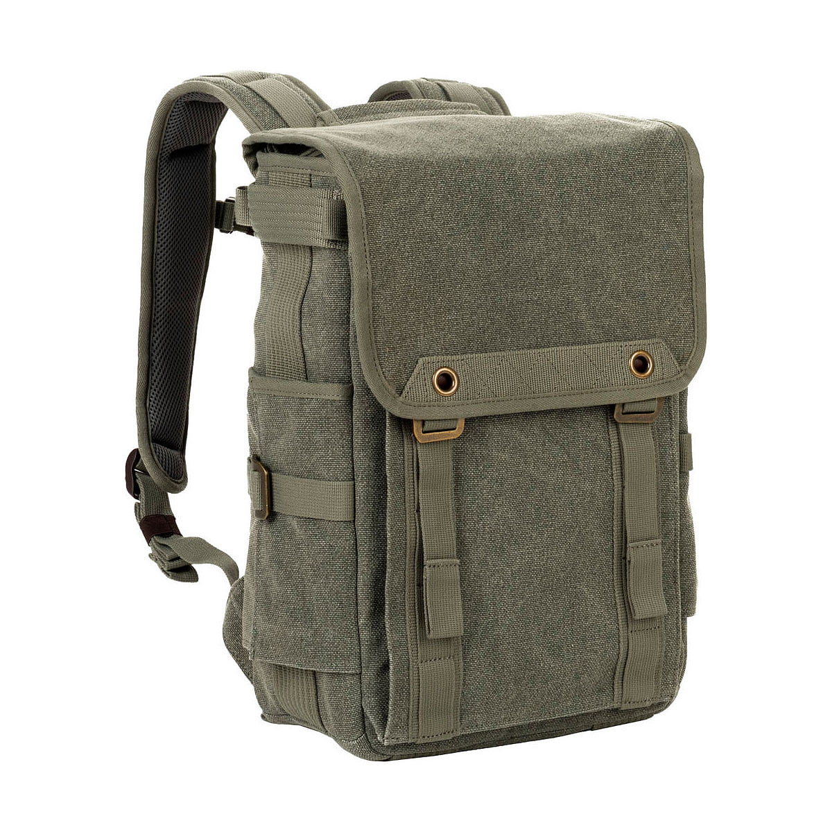 Think_Tank_Retrospective_Backpack_15-Pinestone_001 Think Tank Retrospective Backpack 15 -kamerareppu pinestone -värisessä repussa on kankainen läppäkansi, metalliset läpiviennit, solkisuljenta, säädettävät olkahihnat ja sivutaskut valkoisella pohjalla.