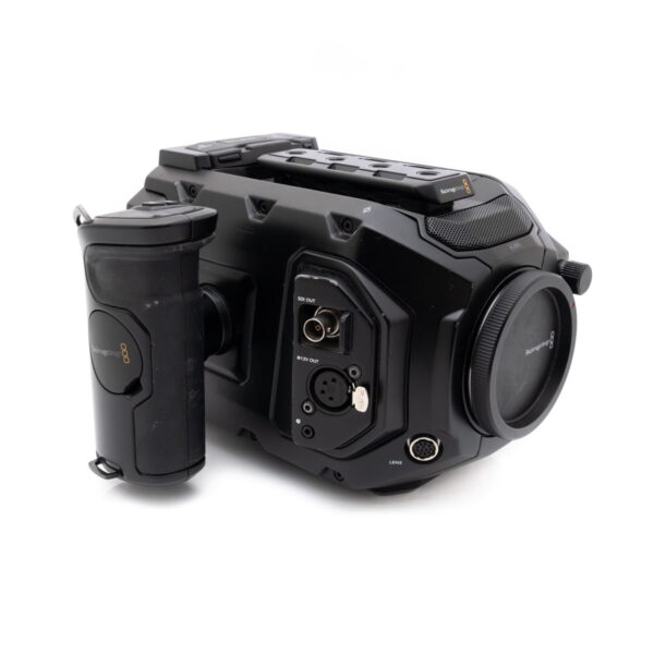Blackmagic Ursa Mini Pro 4.6K G1 + shoulder rig - Käytetty