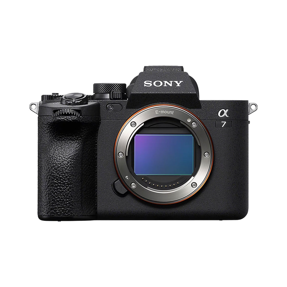 Sony A7 IV -järjestelmäkameran etukuva, jossa on vain runko, sensori ja E-mount näkyvät, näkyy valkoista taustaa vasten. 300€ alennus.