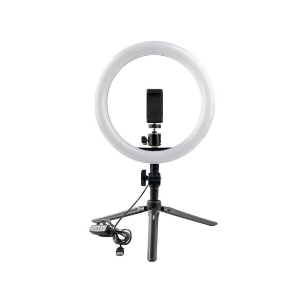 Dörr VL-26 Bi-Color Rengasvalo Vlogging Kit sisältää rengasvalon, jossa on keskeinen älypuhelimen pidike, joka on asennettu jalustalle ja yhdistetty kaapelilla. Asetelma näkyy tavallista valkoista taustaa vasten.