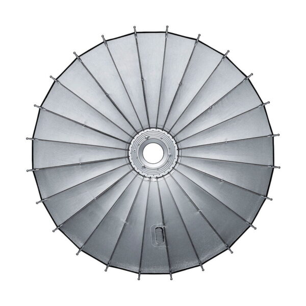 Ylhäältä alaspäin Godox Parabolic 88 Reflector Kit, suuri pyöreä hopeanvärinen studioheijastin, jossa on säteittäiset kehät ja keskellä reikä, joka muistuttaa sateenvarjoa tai satelliittiantennia.