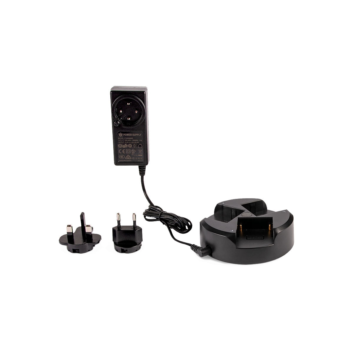 Hähnel Trio Charger Sony L-sarjan mustassa värissä sisältää virtalähteen ja kolme vaihdettavaa pistokeliitäntää, jotka on esitetty valkoisella pohjalla.