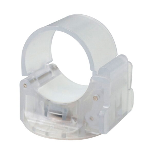 NANLITE PavoTube Transparent T12 Clip with Magnet on kirkas muovinen pidike, jossa on pyöreä aukko ja saranoidut sivut ja joka on suunniteltu pitämään sylinterimäisiä esineitä, kuten kaapeleita tai putkia, turvallisesti.