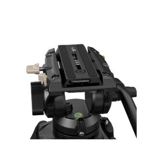 The close-up of the SmallRig 3751 Heavy-Duty Fluid Head Tripod AD-01 shows its black tripod head with adjustment knobs, mounting plate and built-in bubble level for precise positioning against a white background.