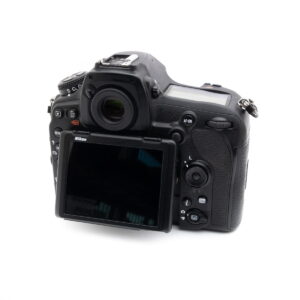 Nikon D850 + akkukahva (SC 81000, sis.ALV24%) - Käytetty