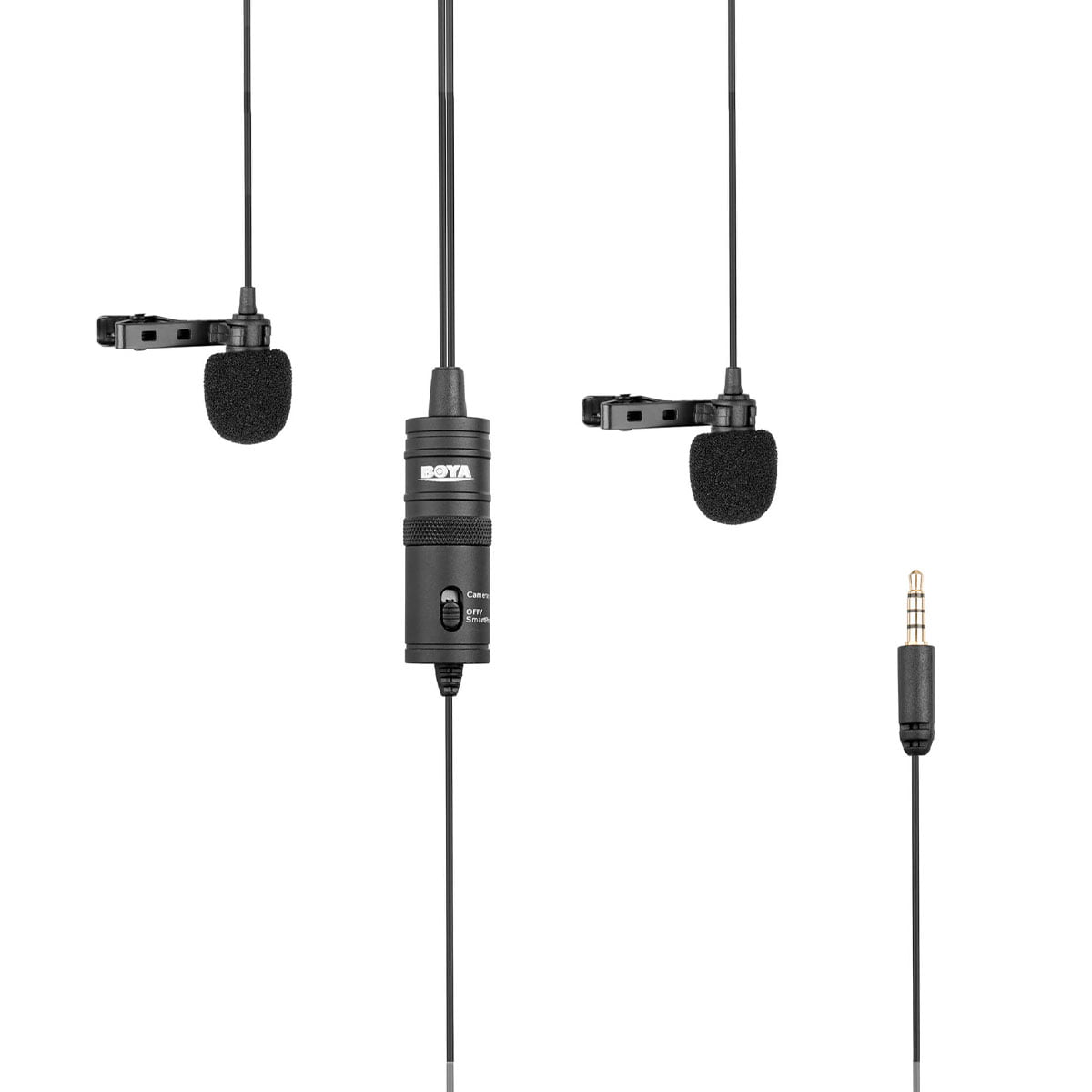 Boya BY-M1DM Dual Lavalier 3,5 mm mikrofoni sisältää kaksi mustaa kiinnitettävää lavalier-mikrofonia, joissa on vaahtomuoviset tuulisuojat, keskusohjausmoduuli ja 3,5 mm:n ääniliitäntä valkoisella pohjalla.