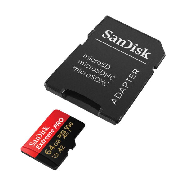 Sandisk SDXC 64GB Extreme Pro 200MB/s -muistikortti näkyy mustan Sandisk-sovittimen vieressä, mikä mahdollistaa sen käytön laitteissa, jotka vaativat tavallisen SD-kortin.