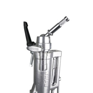 Lähikuva metallisesta Kupo KCP-410 5/8" Swivel Super Grip Finger -kahvasta, jossa on vipu ja kiristysnuppi, jota käytetään valokuvauksessa ja elokuvatuotannossa valaisimien ja tarvikkeiden kiinnittämiseen.