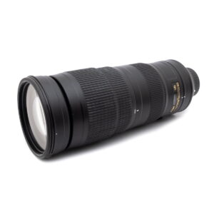 Nikon AF-S Nikkor 200-500mm f/5.6E ED VR - Käytetty