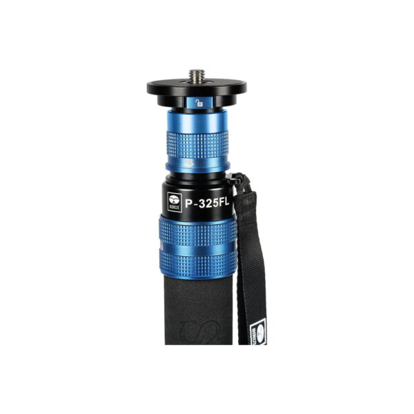 Sirui_P-325FL_004 Close-up Sirui Monopod P-325FL - Carbon fibre monopod, blue and black carbon fibre monopod with wrist strap, fixing screw, textured handle and visible branding.