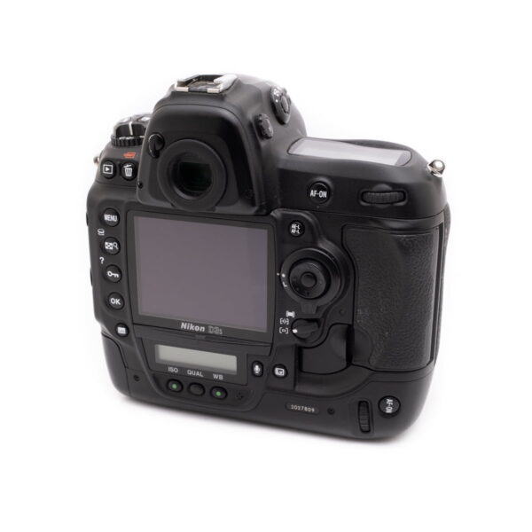 nikon_d3s-3 Nikon D3s (SC 70800) - Käytetty