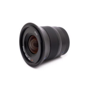 Zeiss Touit 12mm f/2.8 Distagon T* Sony - Käytetty
