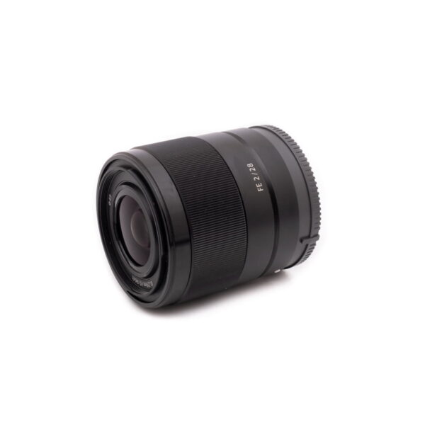 Sony FE 28mm f/2 - Käytetty