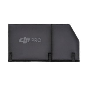 Musta, suorakulmainen DJI Transmission Combo -laitteelle tarkoitettu suojakuori, jossa on hieman kulmikas oikea yläkulma ja kaksi pientä alareunan hihnaa.
