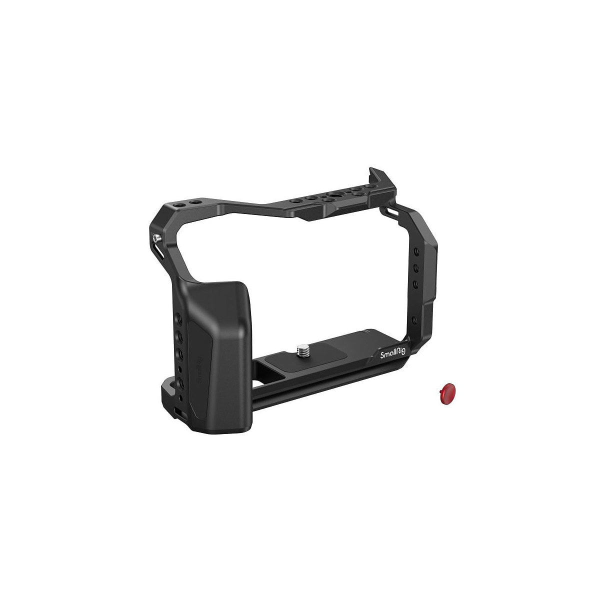 SmallRig 4135 Cage for Fujifilm X-T5 on musta metallinen kamerahäkki, jossa on kuvioitu ote ja kiinnityskohdat, ja siinä on erillinen pieni punainen ruuvi X-T5:n ja lisävarusteiden kiinnittämistä varten.