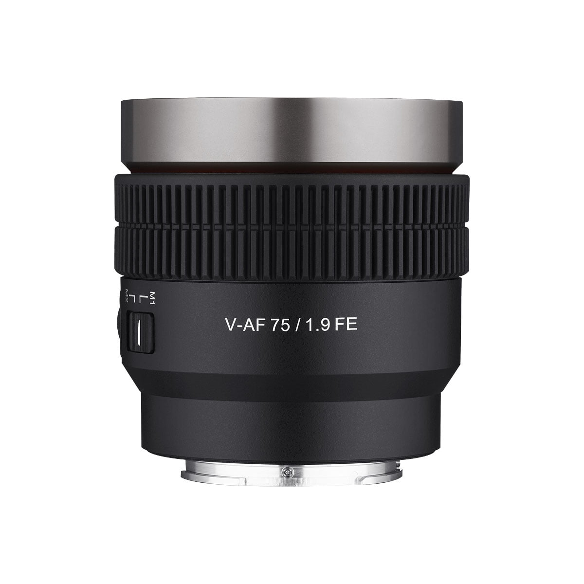 Musta Samyang V-AF 75mm T1.9 -objektiivi Sony FE:hen, jossa on uurrettu tarkennusrengas ja metallinen kiinnitys, näkyy valkoista taustaa vasten.