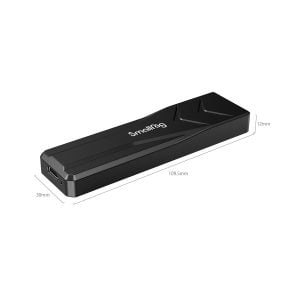 SmallRig 3479 M.2 SSD-kotelo SD-01 on musta suorakulmainen laite (109,5 × 30 × 12 mm) valkoisella pohjalla.