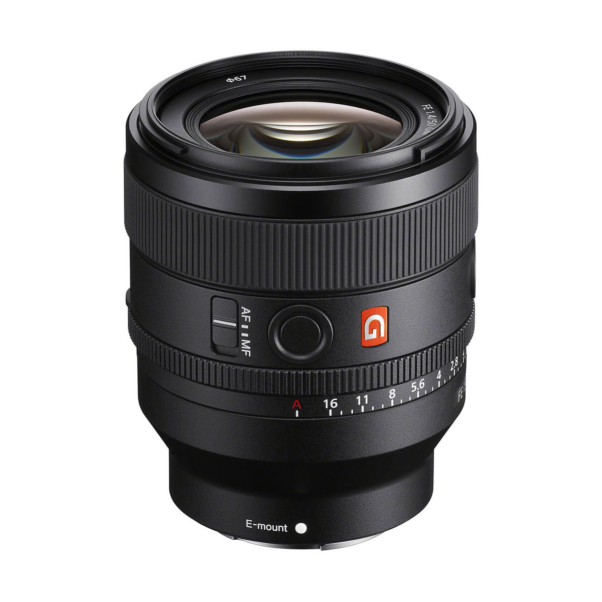 Sony FE 50mm f/1.4 GM -objektiivi näkyy pystyssä valkoista taustaa vasten, ja siinä on musta runko, jossa on tarkennus- ja aukkorenkaat, AF/MF-kytkin, punainen G-logo, E-mount-merkintä ja ylimääräinen vaihtohyvitys 200€.