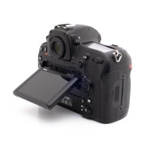 Nikon D850 0682-3 Nikon D850 (SC 73500, sis.ALV25,5%) - Käytetty