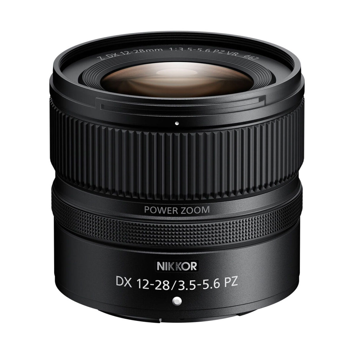 Musta Nikon Nikkor Z DX 12-28mm f/3.5-5.6 PZ VR -objektiivi seisoo pystyasennossa valkoista taustaa vasten, ja piipussa on merkinnät "DX 12-28/3.5-5.6 PZ" ja "POWER ZOOM".