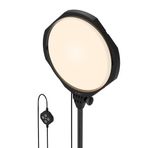Joby Beamo Studio Deluxe -valaisinsarjassa on pyöreä LED-paneeli mustalla kehyksellä, joka on asennettu jalustalle ja jota ohjataan langallisella kaukosäätimellä, jossa on neljä painiketta.