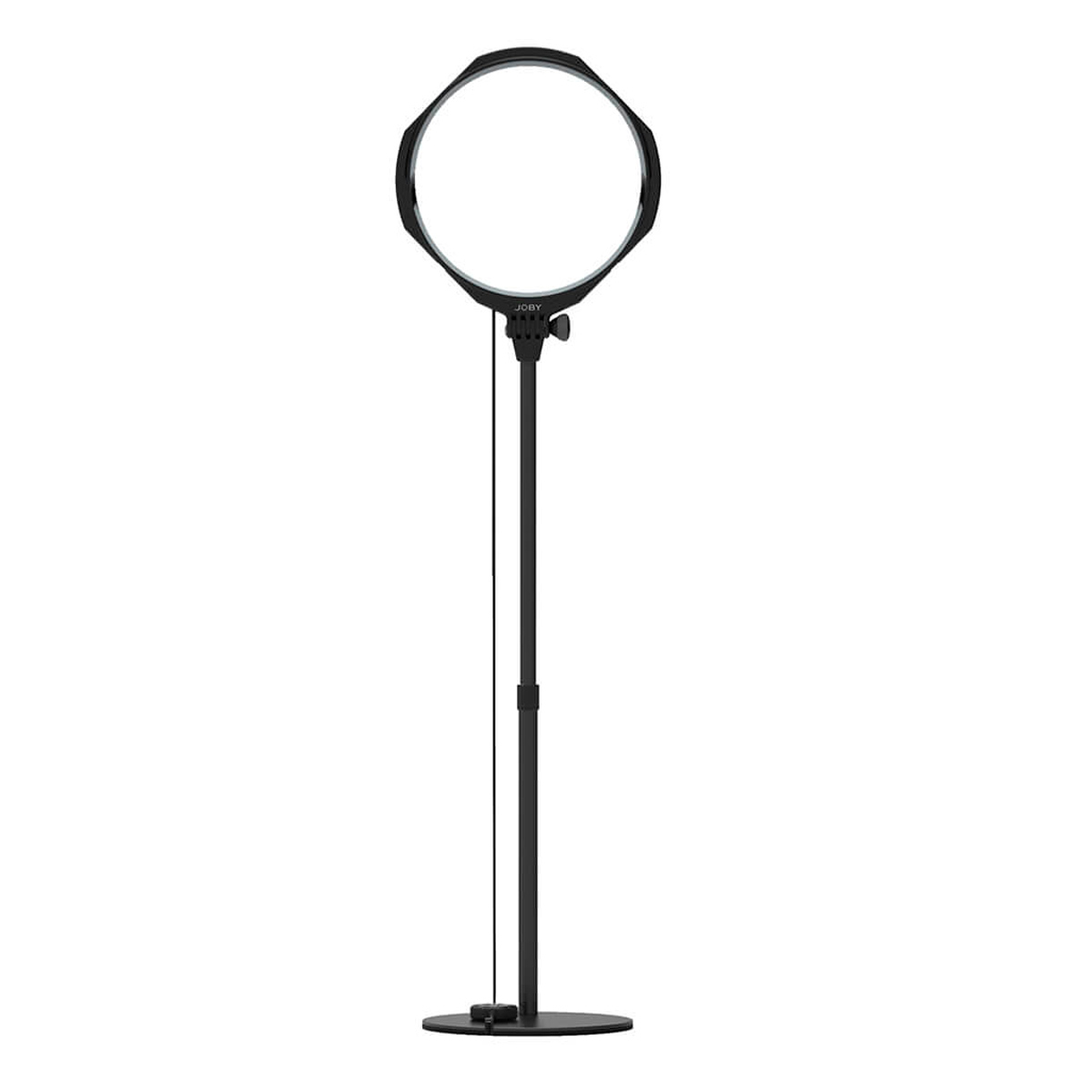 Joby Beamo Studio Key Light, musta rengasvalo, joka on säädettävässä jalustassa, jossa on pyöreä pohja, seisoo pystyssä valkoista taustaa vasten.