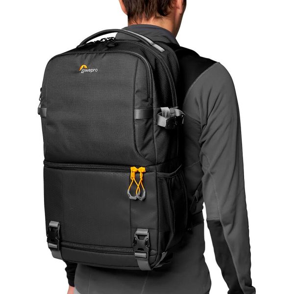 Lowepro Fastpack BP 250 AW III -kamerareppu, musta