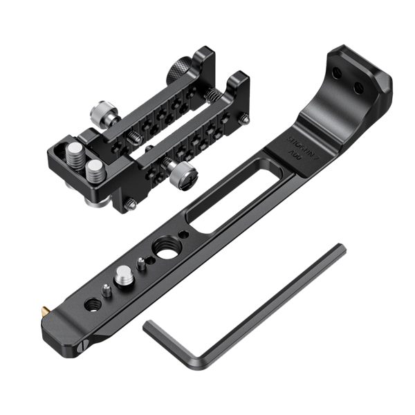 SmallRig 2487 Mount Plate & HDMI Clamp for Shogun 7, jossa on musta metallinen säädettävä kisko, useita ruuveja ja nuppeja sekä mukana tuleva kuusiokoloavain, näkyy valkoista taustaa vasten.