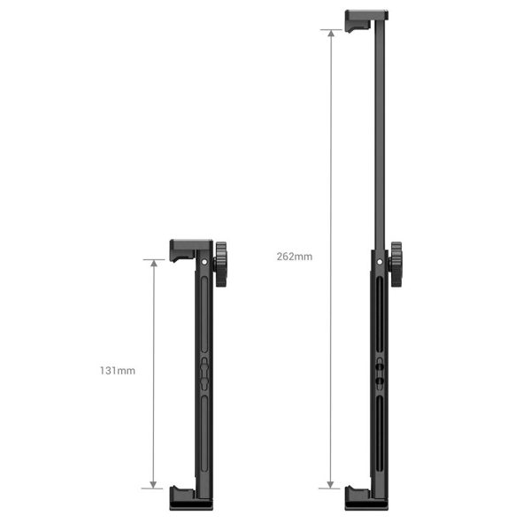 SmallRig 2929 Tablet Mount for iPad w/ Dual Handgrip -tablettikiinnike mustana, lyhimmillään 131 mm (vasemmalla) ja täysin ulosvedettynä 262 mm (oikealla), nuolet kuvaavat molempia mittoja.