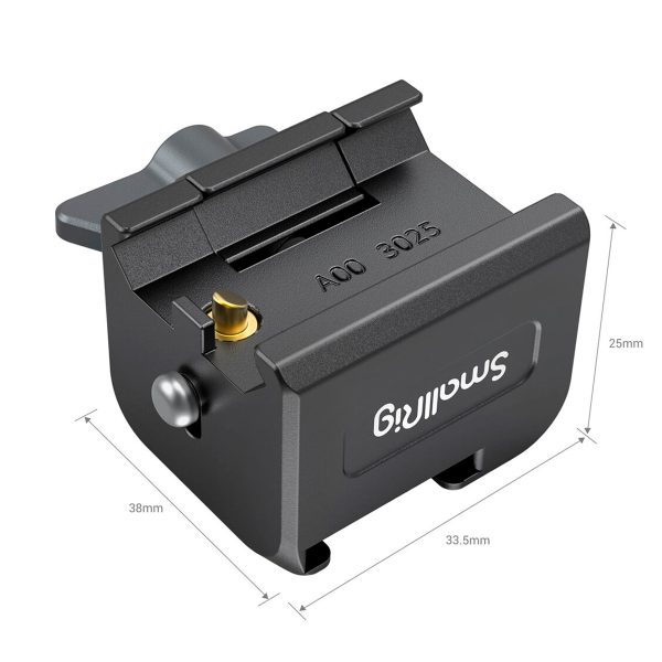 Musta, kompakti SmallRig 3025 -kiinnityslevy (38mm x 33.5mm x 25mm) DJI Ronin RS 2/RSC 2/RS 3/RS 3 Pro/RS 3 mini -laitteelle, jossa on sivunuppi, kultainen ruuvi ja tuotemerkki edessä.