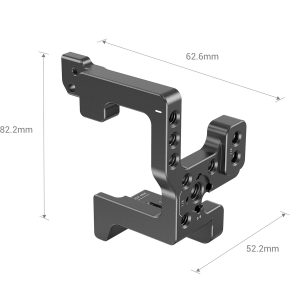 SmallRig 3226 Cage for Sigma Viewfinder EVF-11 on musta metallinen kiinnike, jossa on useita ruuvinreikiä. Mitat: 82,2 mm korkea, 62,6 mm leveä ja 52,2 mm syvä.