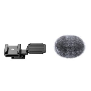 SmallRig-3526-2 SmallRig 3526 Cold Shoe Adapter with Windshield for Sony ZV-E10 & ZV-1 sisältää kompaktin mustan adapterin, jossa on klipsi ja irrotettava pyöreä harmaa karvainen tuulisuoja valkoisella pohjalla.