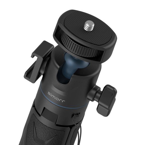 Lähikuvassa SmallRig 3599 Simorr Vigor VT-15 Vlog Tripod mustana, jossa on kuvioitu kiinnityslevy, säätönupit, pallonivel ja sivupuhelimen pidikkeen kiinnitys.