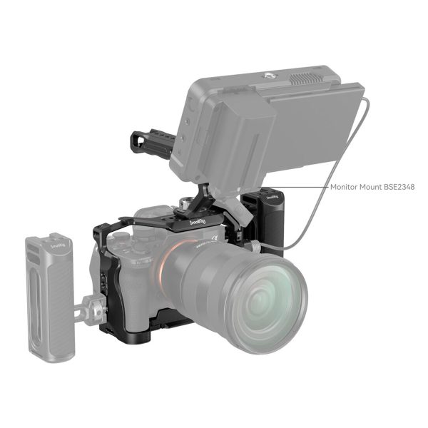 The SmallRig 3669 Advanced Kit for Sony A7 IV/A7S III features an external monitor mounted on top with the BSE2348 monitor mount, attached to the cage with side and top handles and connected to the camera with a cable.