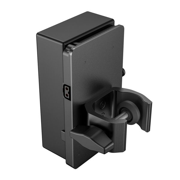 SmallRig 3676 RA V1 V-Mount -akkulevy on musta, suorakulmainen laite, jossa on kiinnitysmekanismi, suuri säädettävä nuppi ja tukevat leuat laitteiden kiinnittämiseen tai paikallaan pitämiseen.
