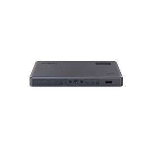 SmallRig-3808-3 SmallRig 3808 RGB Videolight RM120 on kompakti, suorakulmainen musta laite, jossa on useita sivuportteja, mukaan lukien USB-C ja useita pyöreitä tulo- ja lähtöliittimiä, ja jonka päällä on SmallRigin logo.